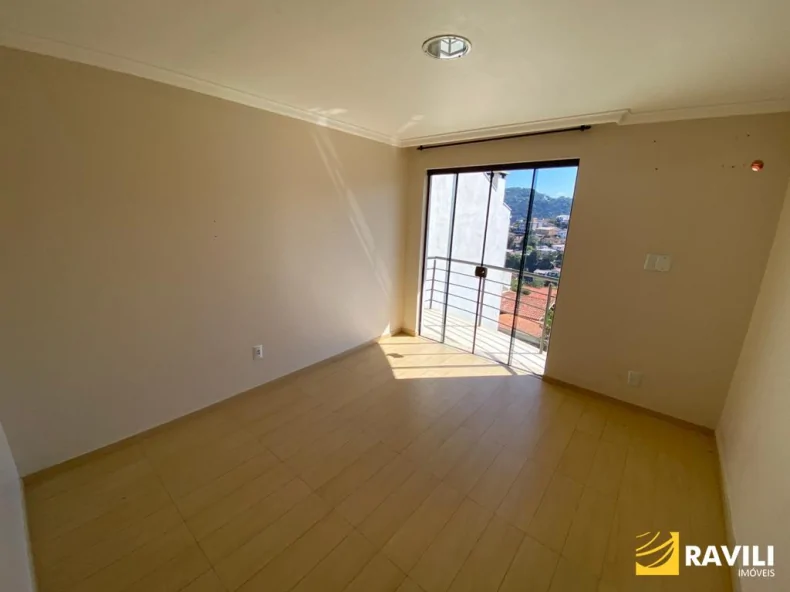Linda Casa para Venda 