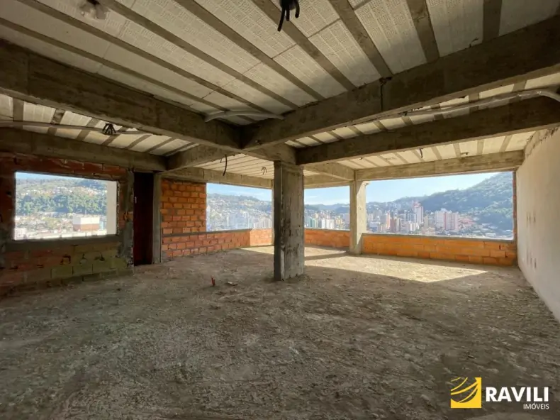 Apartamento na Planta no Ed. Malasia Towers!