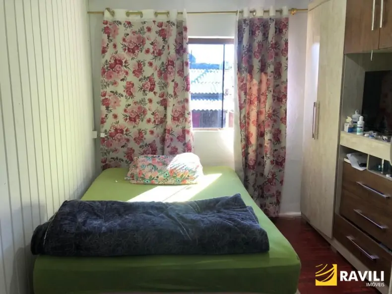 Casa a Venda no Bairro Santo Antônio, com Dois Pavimentos Sendo que a Parte Inferior Comporta uma Locação.