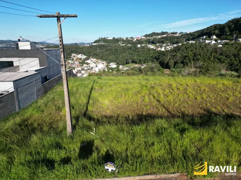 Terreno com 1746 m² no  Jardim Itália. em Joaçaba.