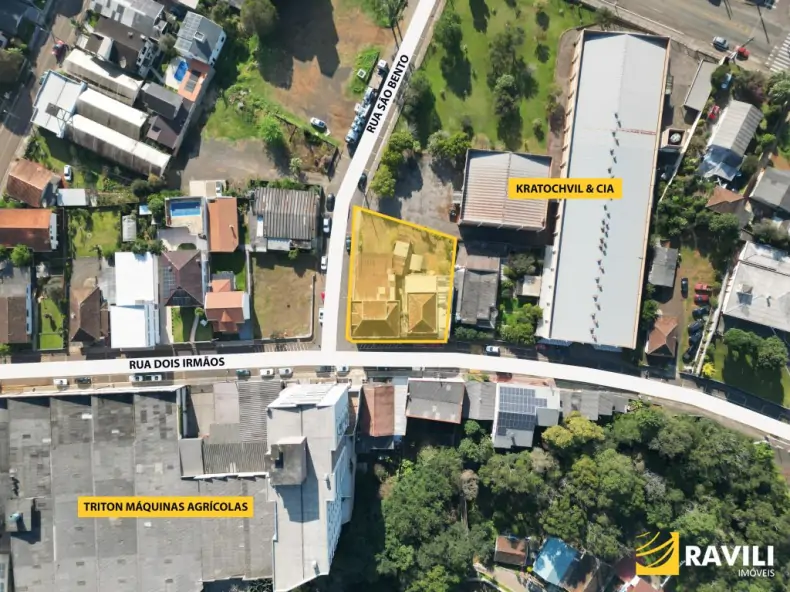  Terreno e Prédio Privilegiado no Centro de Luzerna para Venda!