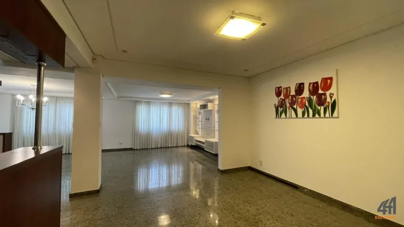 Belíssima Casa para Venda  e Locação  no Bairro Flor da Serra!
