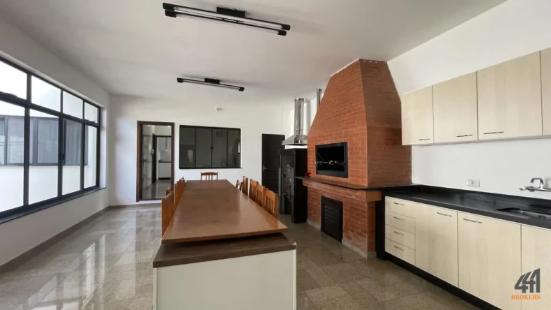 Belíssima Casa para Venda  e Locação  no Bairro Flor da Serra!