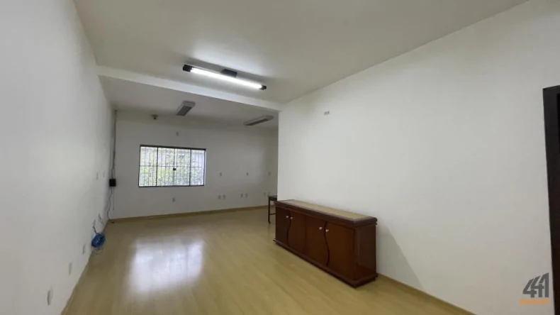Belíssima Casa para Venda  e Locação  no Bairro Flor da Serra!