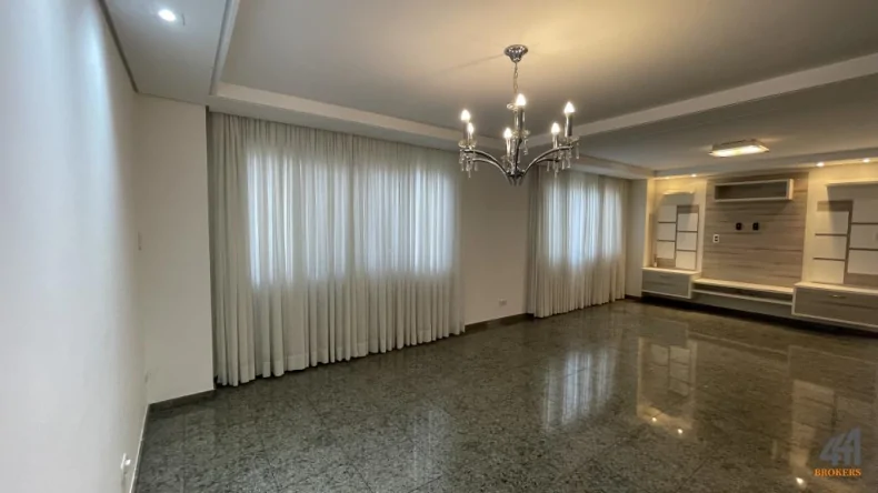 Belíssima Casa para Venda  e Locação  no Bairro Flor da Serra!
