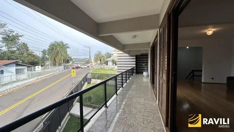 Belíssima Casa para Venda  e Locação  no Bairro Flor da Serra!