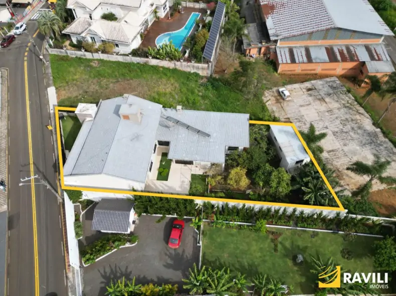 Belíssima Casa para Venda  e Locação  no Bairro Flor da Serra!