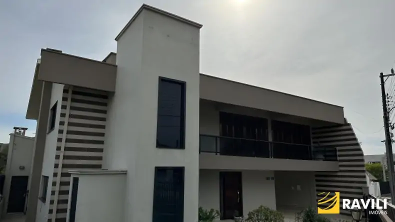 Belíssima Casa para Venda  e Locação  no Bairro Flor da Serra!