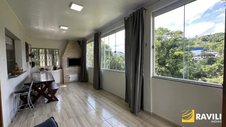 Lindo Sítio em Herval d'Oeste para Venda!