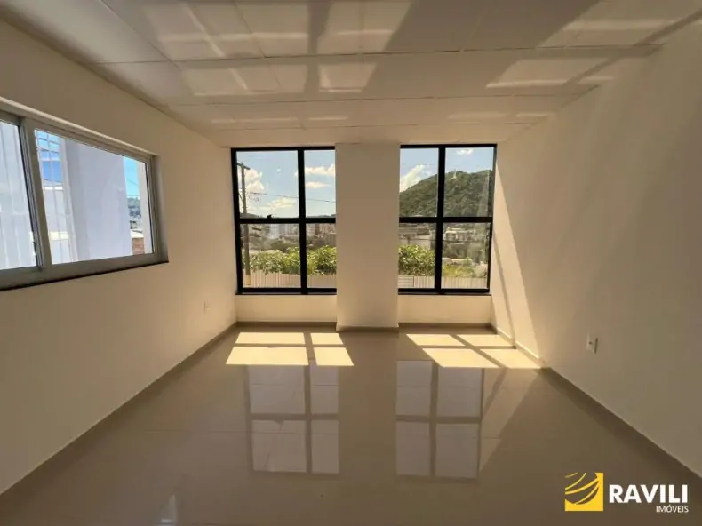 Sala Comercial para Locação no Centro de Herval d´Oeste!