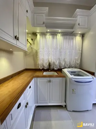Casa Neocolonial Disponível para Venda!
