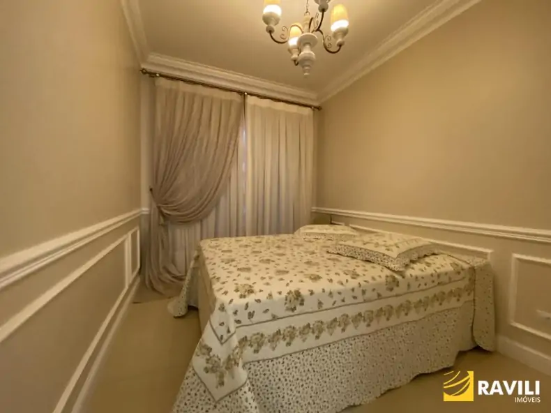 Casa Neocolonial Disponível para Venda!