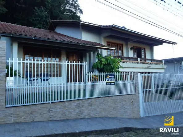 Excelente Casa para Venda Próximo ao Centro