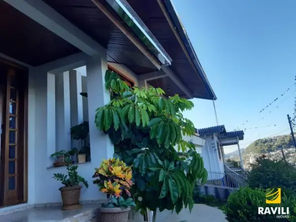 Excelente Casa para Venda Próximo ao Centro